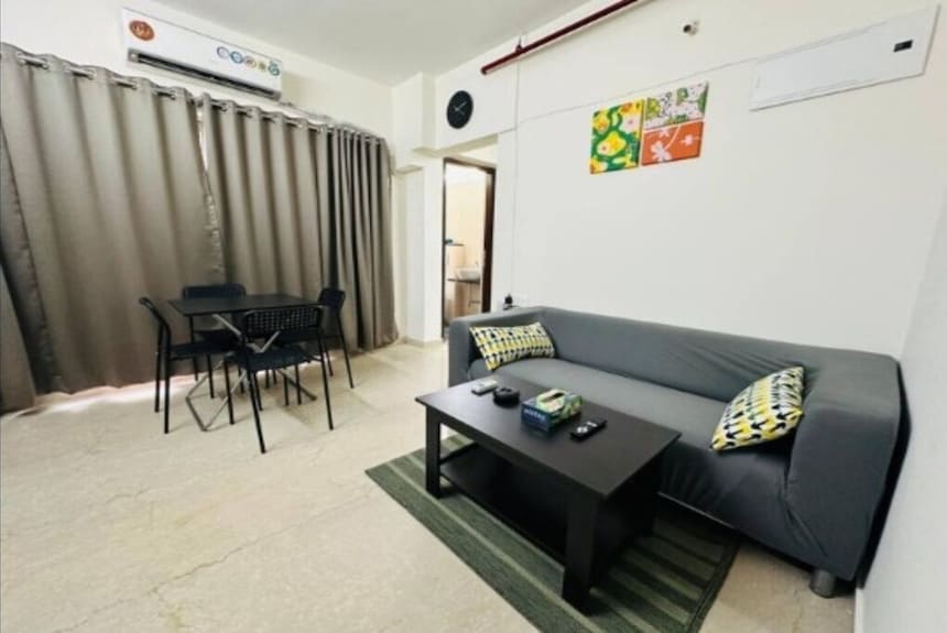 1br Service Apartment A -1503 Malad By Florastays - ムンバイ