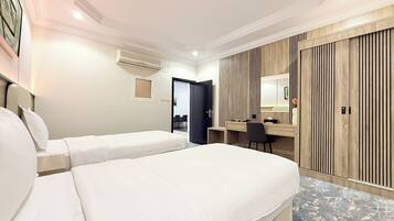 Familien-Suite, 2 Schlafzimmer | Schallisolierte Zimmer, Bügeleisen/Bügelbrett, kostenloses WLAN