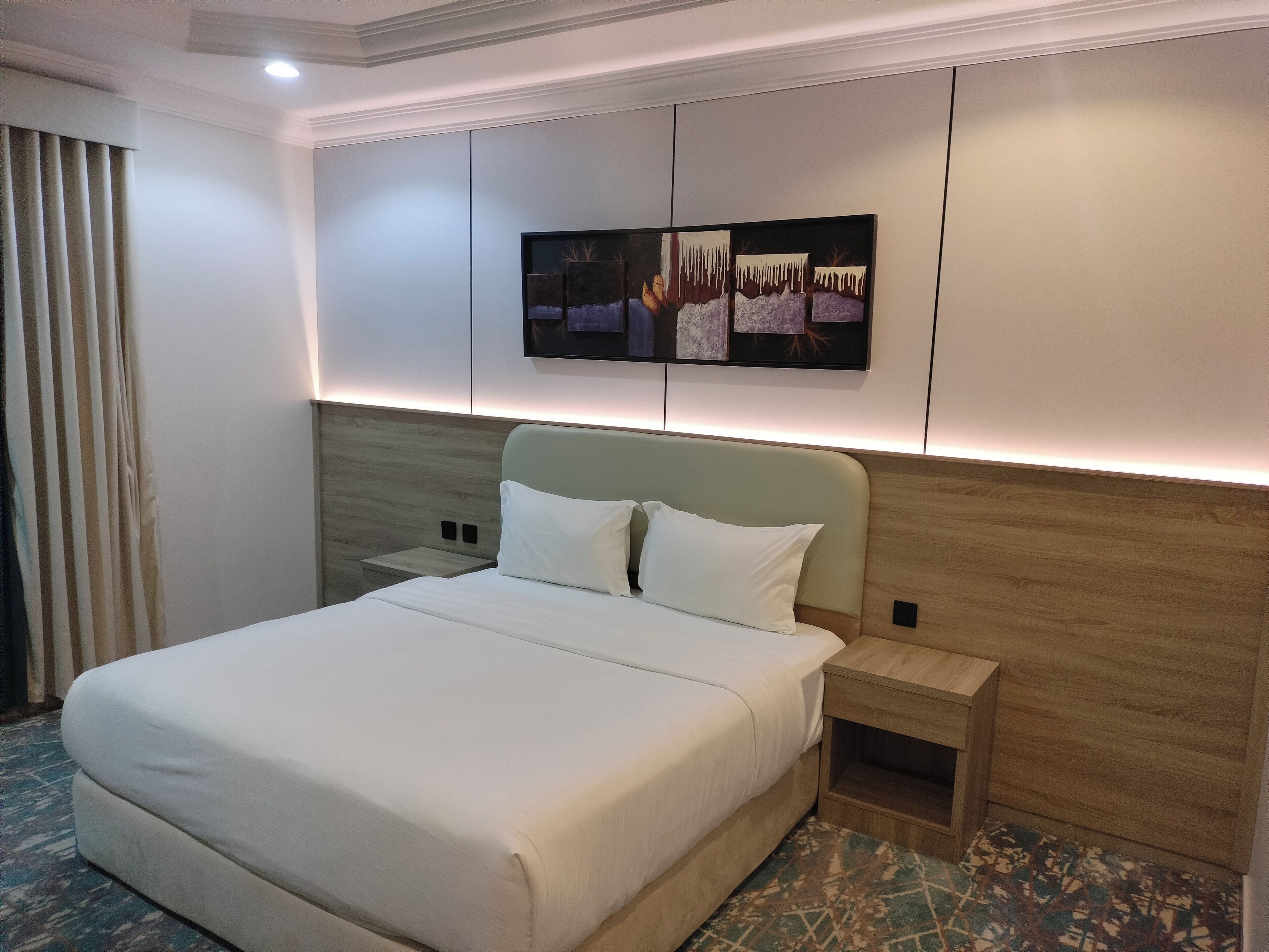 Familiesuite, 2 soverom | Lydisolert, strykejern/-brett, wi-fi (inkludert) og rullestolvennlig