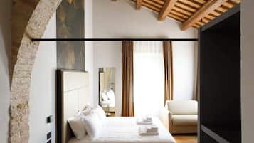 In-room safe, free WiFi