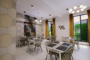 Dining - Beshchinor Hotel  (Tashkent)