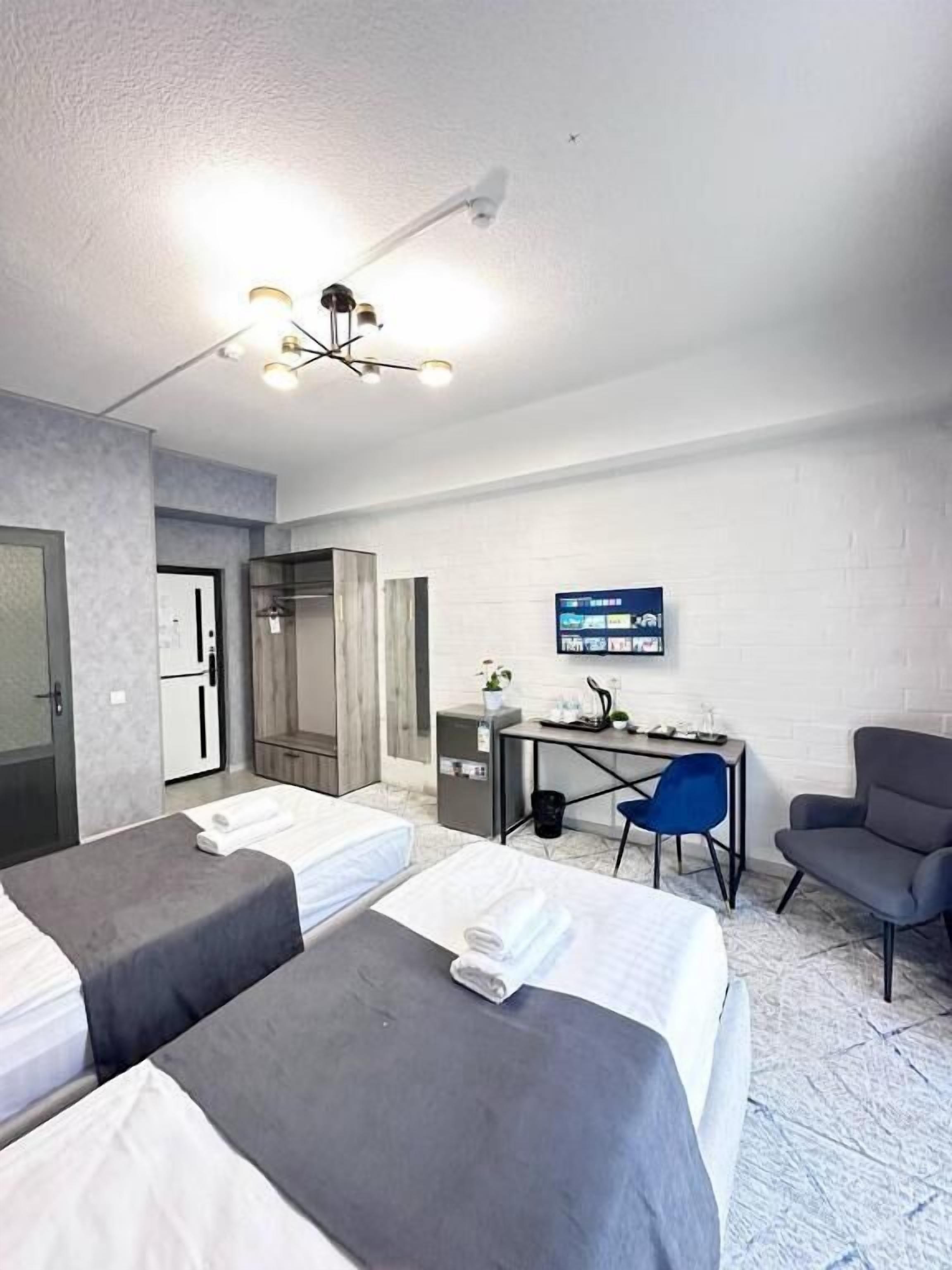 Superior Twin Room | In-room safe, soundproofing, free WiFi