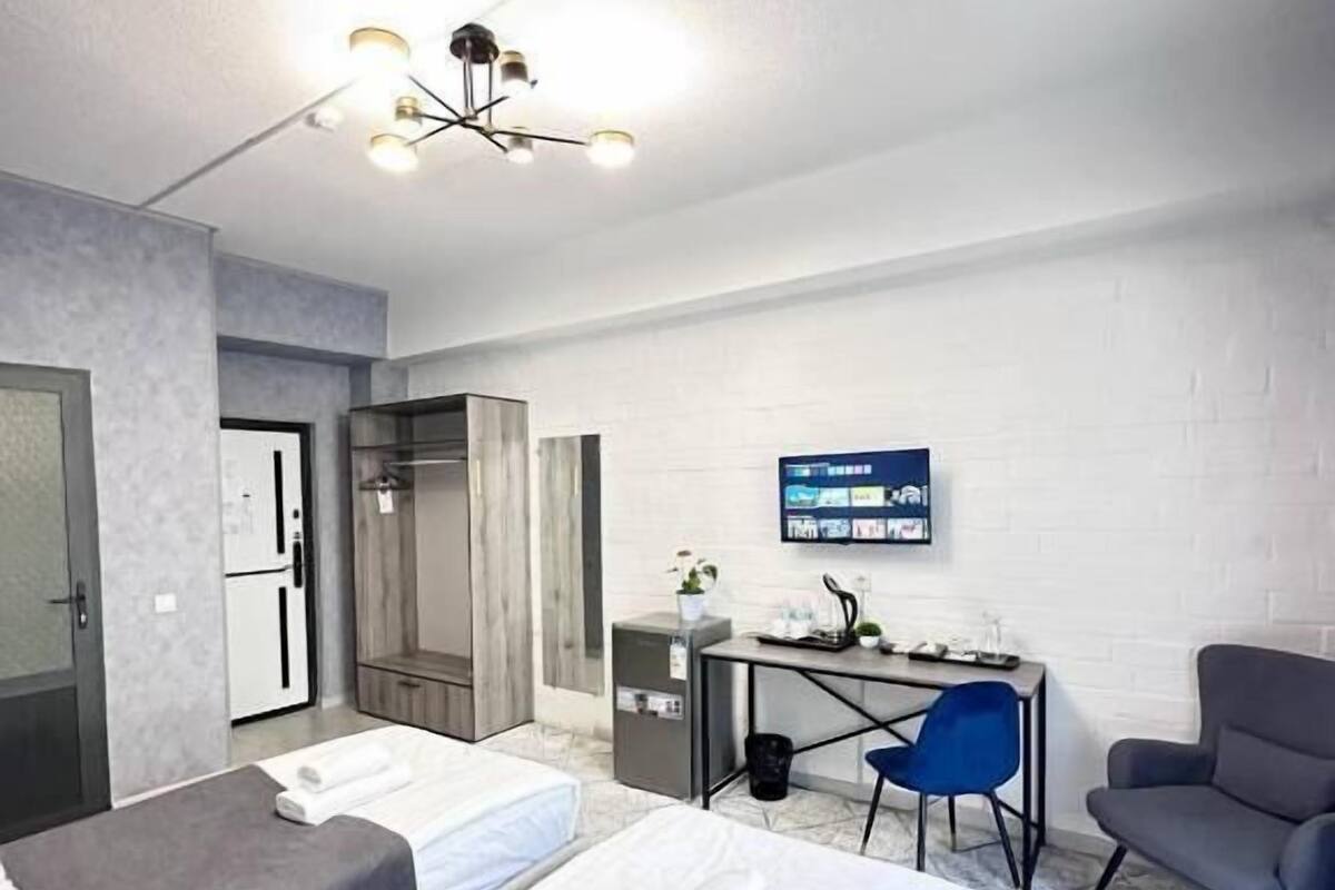 In-room safe, soundproofing, free WiFi
