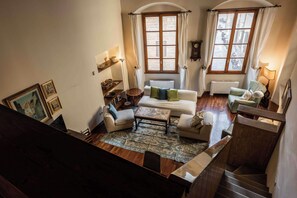 Comfort Apartment | Living area - Casa Maggio by MMega (Florence)