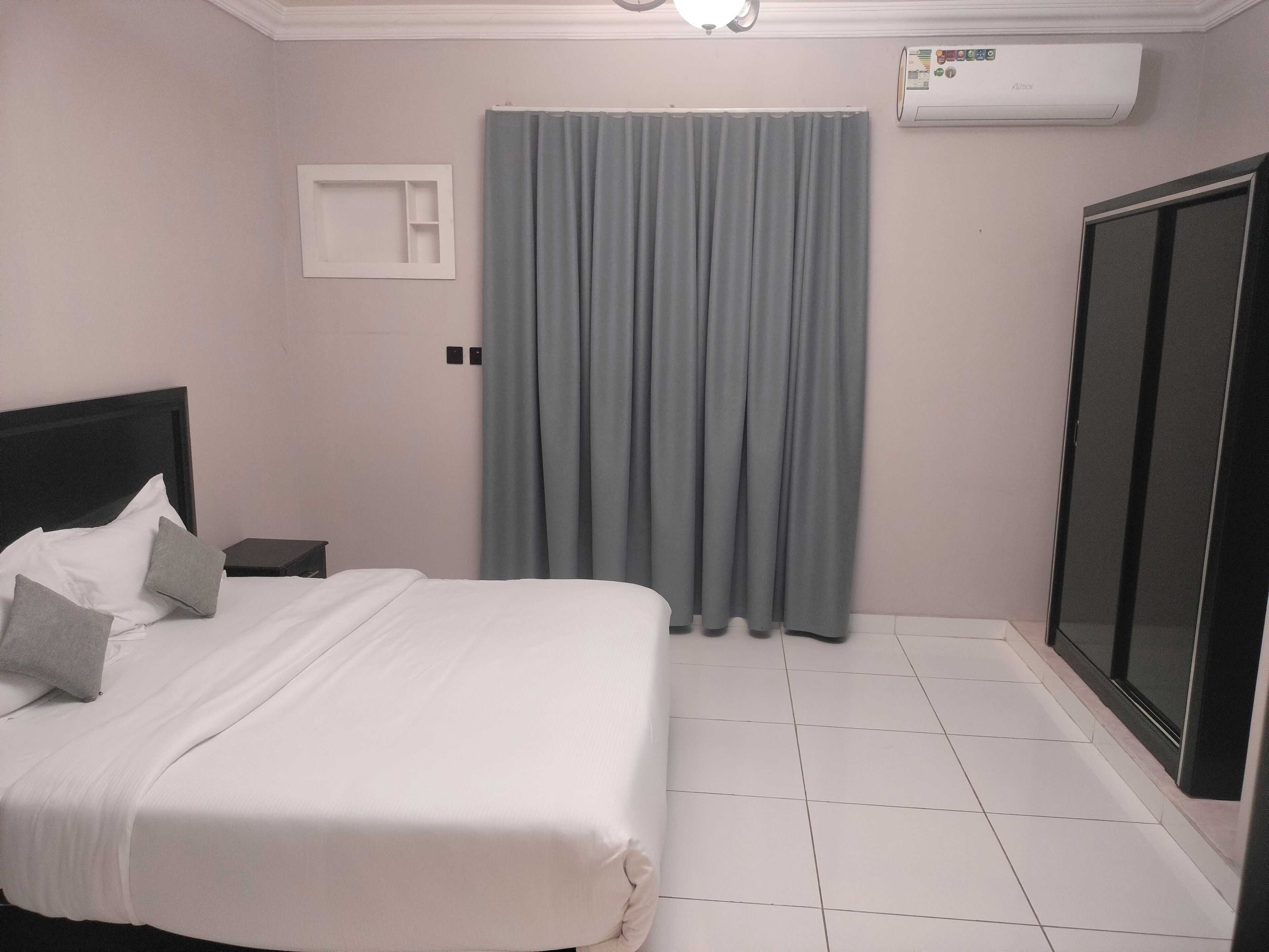 Deluxe Apartment | Desk, free WiFi