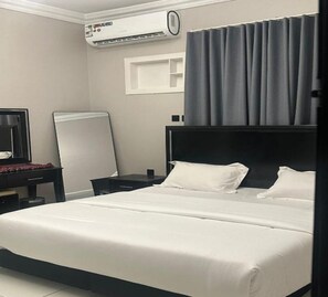 Desk, free WiFi - Al Raha Towers Serviced Apartments (Taif)