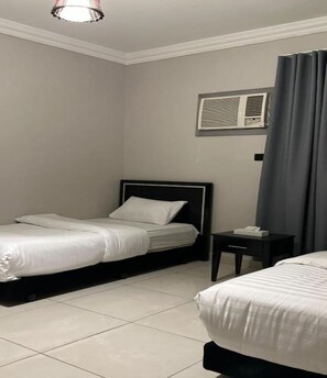 Desk, free WiFi - Al Raha Towers Serviced Apartments (Taif)