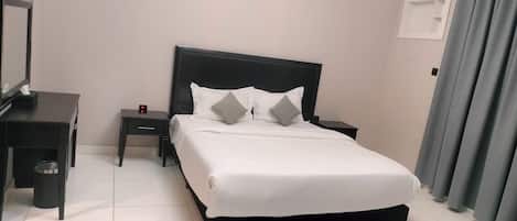 Schreibtisch, kostenloses WLAN