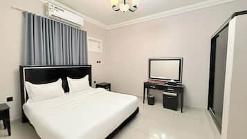 Deluxe Apartment | Desk, free WiFi