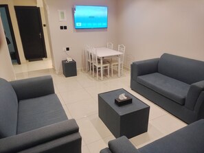 Family Suite | Living area - Al Raha Towers Serviced Apartments (Taif)