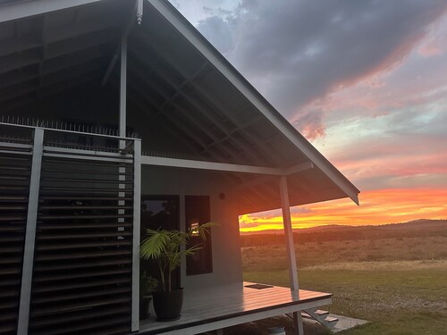 Pandanus -Luxury accommodation for 2 overlooking national park and 1km to Ocean