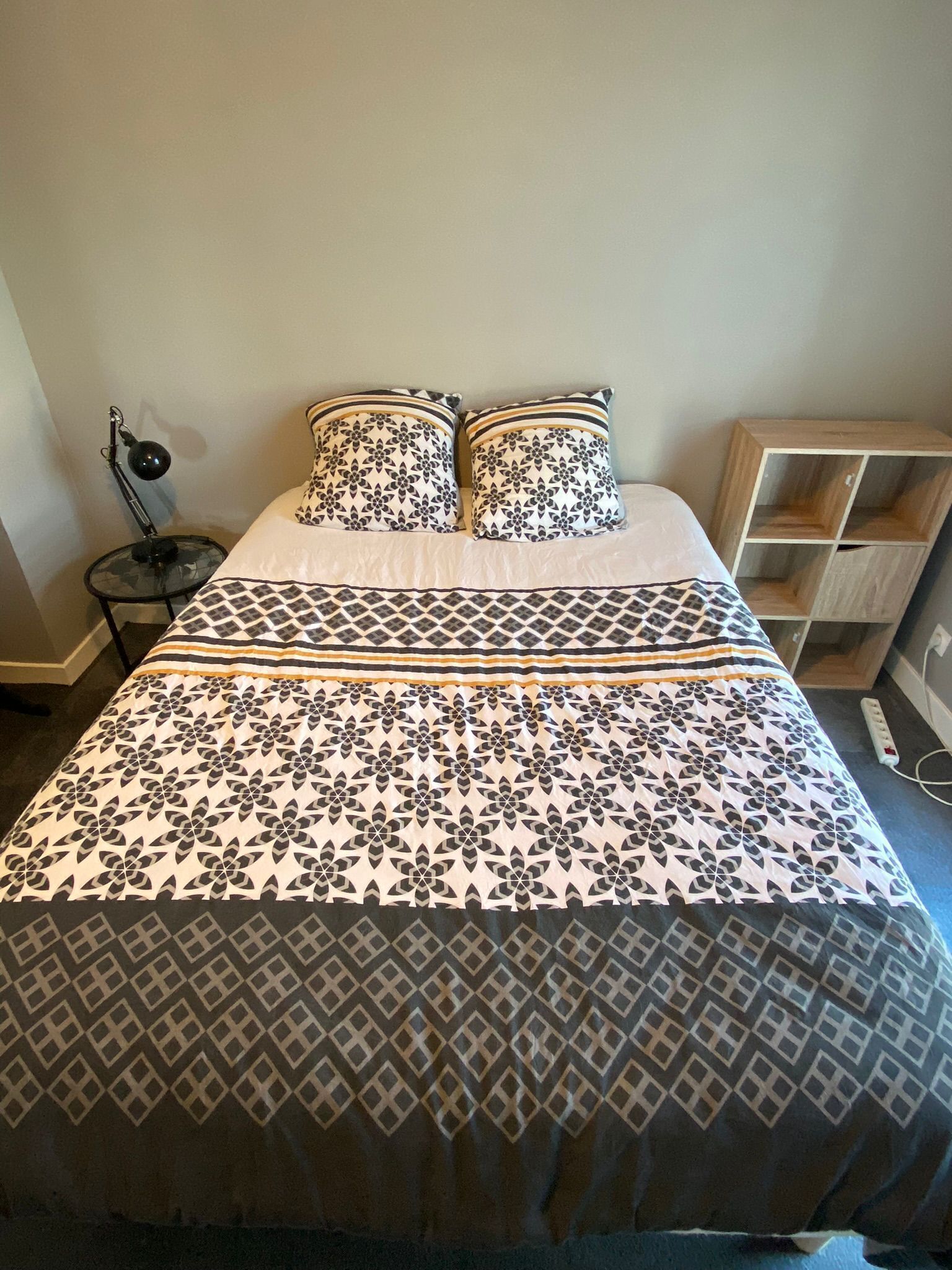 3 chambres, fer et planche à repasser, Wi-Fi, draps fournis