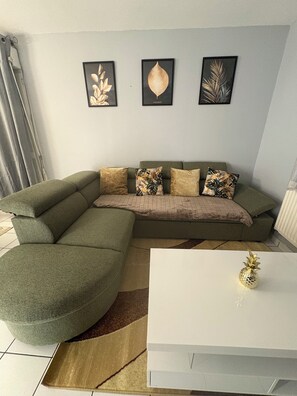 Living area - Comfort and elegance united in Auvergne (Saint-Rémy-en-Rollat)