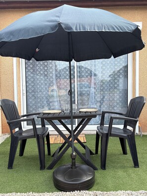Terrace/patio - Comfort and elegance united in Auvergne (Saint-Rémy-en-Rollat)