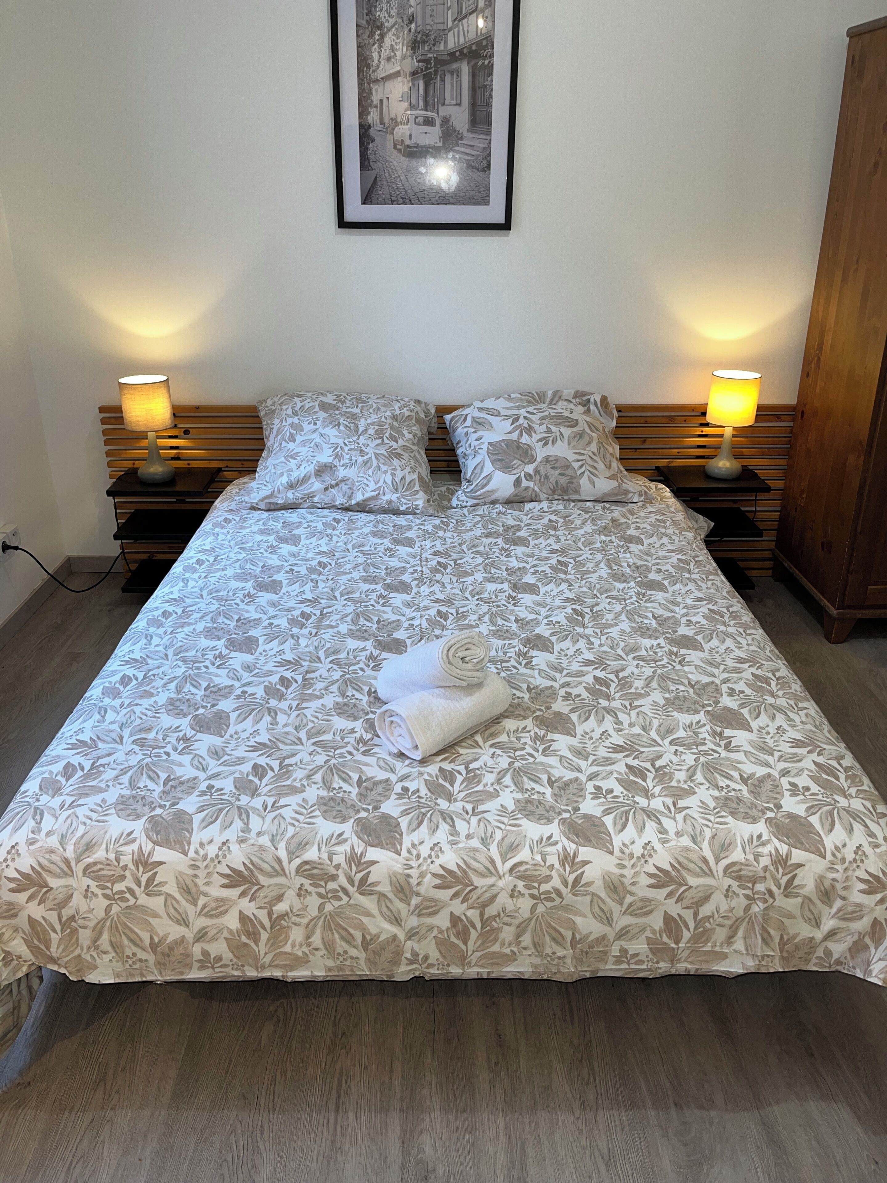 1 camera, ferro/asse da stiro, accesso a Internet, lenzuola