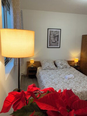 1 soveværelse, strygejern/strygebræt, internetforbindelse, sengetøj