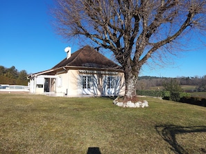 Exterior - Friendly family home in a region of 1000 castles (Boulazac Isle Manoire)