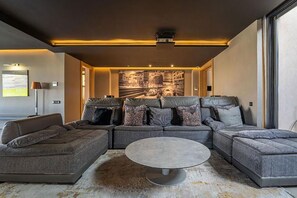 TV - Villa Inaya with jacuzzi & pool - My Rental Homes (El Makina)