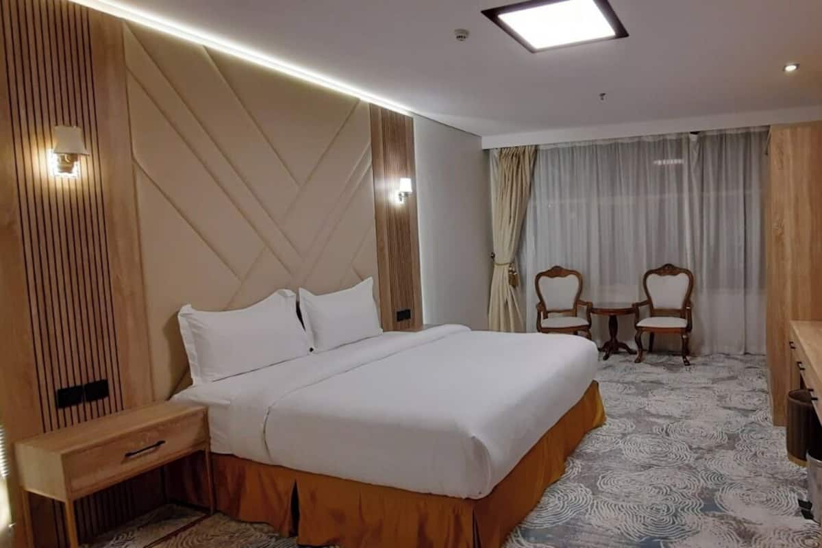 Familjesvit - 2 sovrum | Värdeförvaringsskåp på rummet, ljudisolering och strykjärn/strykbräda