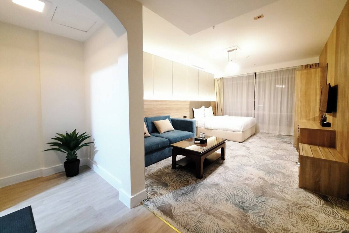 Tallelokero huoneessa, äänieristys, silitysrauta/-lauta, ilmainen Wi-Fi