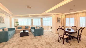 Executive Suite, 3 Bedrooms | Living area