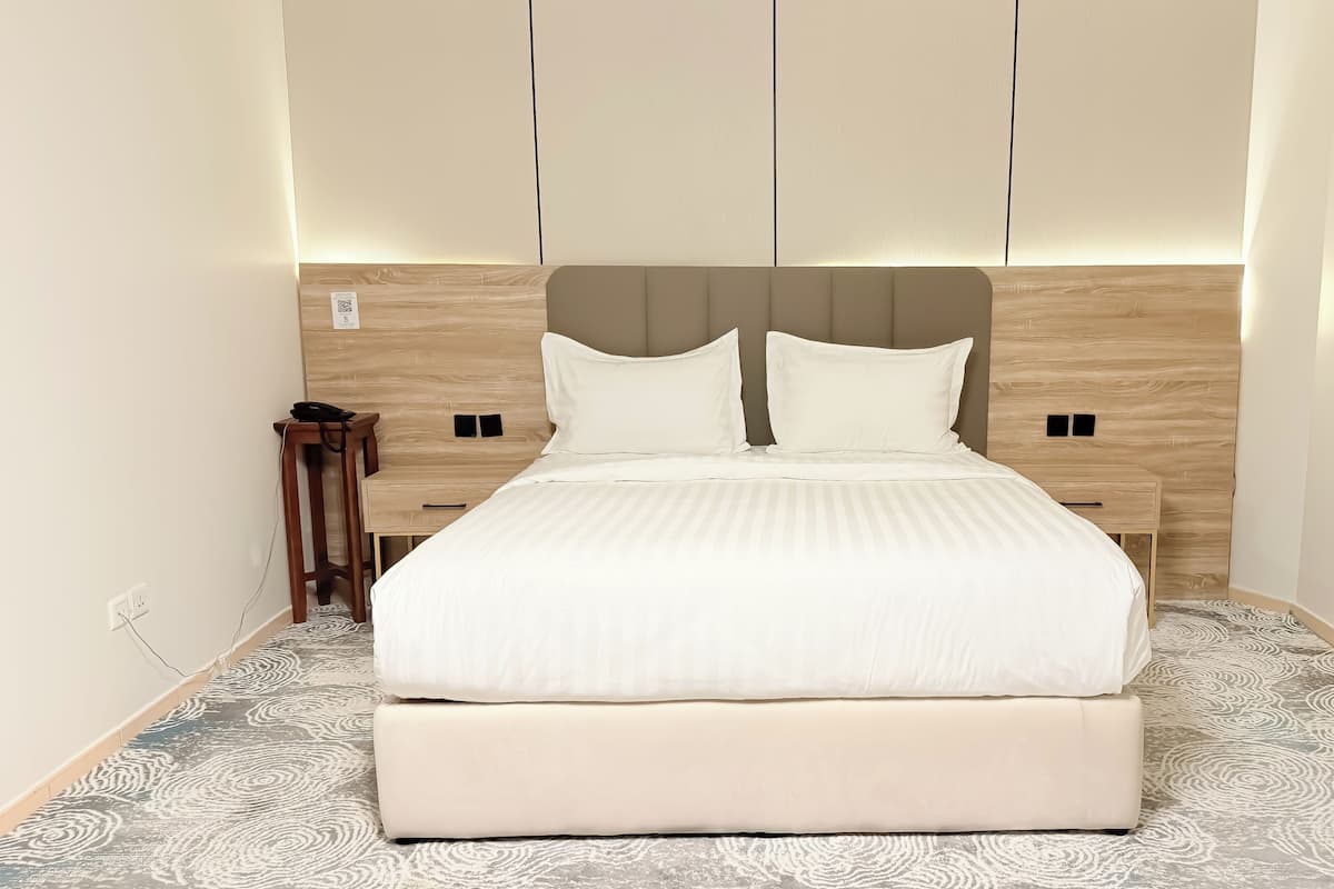 Standardrum | Värdeförvaringsskåp på rummet, ljudisolering och strykjärn/strykbräda