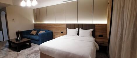 Standardrum | Värdeförvaringsskåp på rummet, ljudisolering och strykjärn/strykbräda