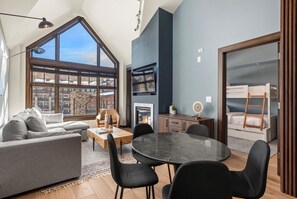 Smart TV, fireplace, DVD player