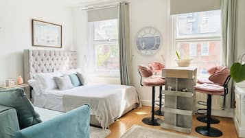 1 bedroom, iron/ironing board, travel cot, free WiFi