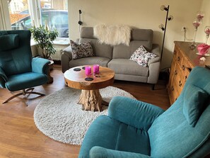 Living area - Comfortable and lovely house in beautiful Bergen. (Bergen)