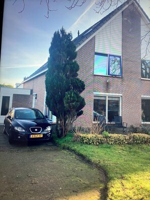 Exterior - Comfortable and lovely house in beautiful Bergen. (Bergen)
