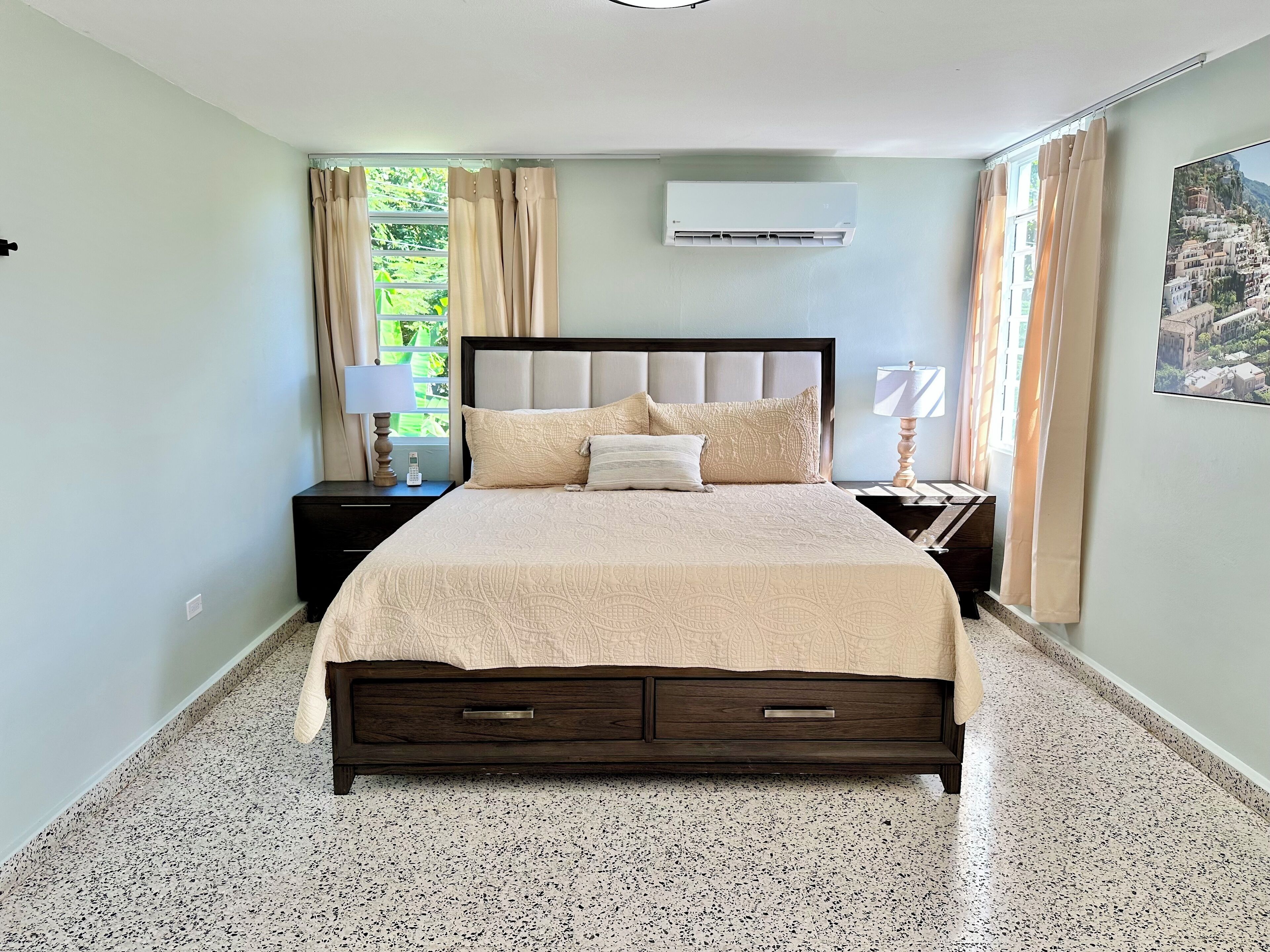 8 bedrooms, iron/ironing board, free WiFi, bed sheets