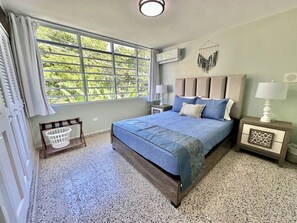 8 habitaciones, tabla de planchar con plancha y wifi gratis