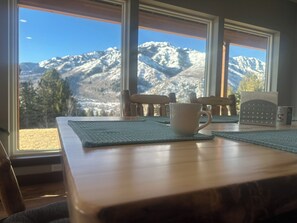 Dining - Beautiful Mountain Home with Amazing views. (Morgan)