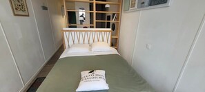 1 habitación, wifi y ropa de cama