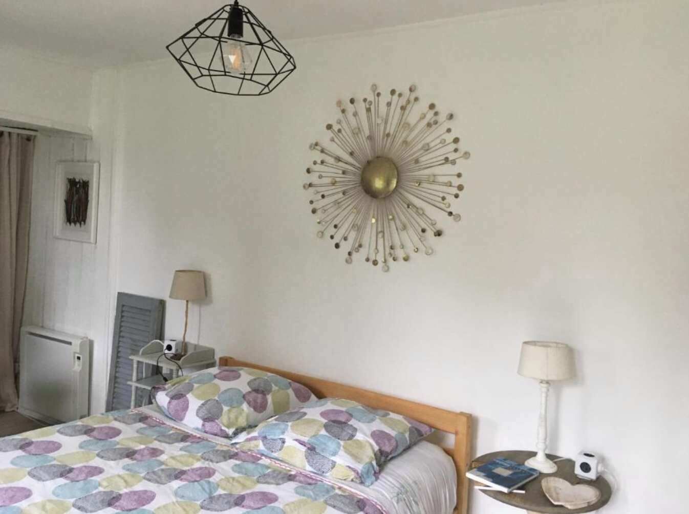 1 Schlafzimmer, Schreibtisch, WLAN, Bettwäsche