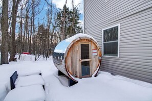 Property grounds - Family Alpine Retreat | Hot Tub • Sauna (Tobyhanna)