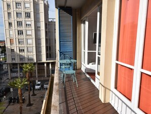 Outdoor dining - Le Gambetta by Interhome (Toulon)