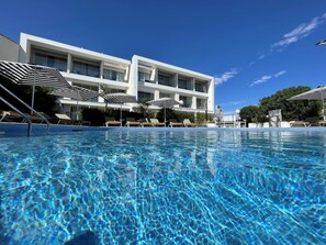 Seasonal outdoor pool - HOTEL EVE (Agde)
