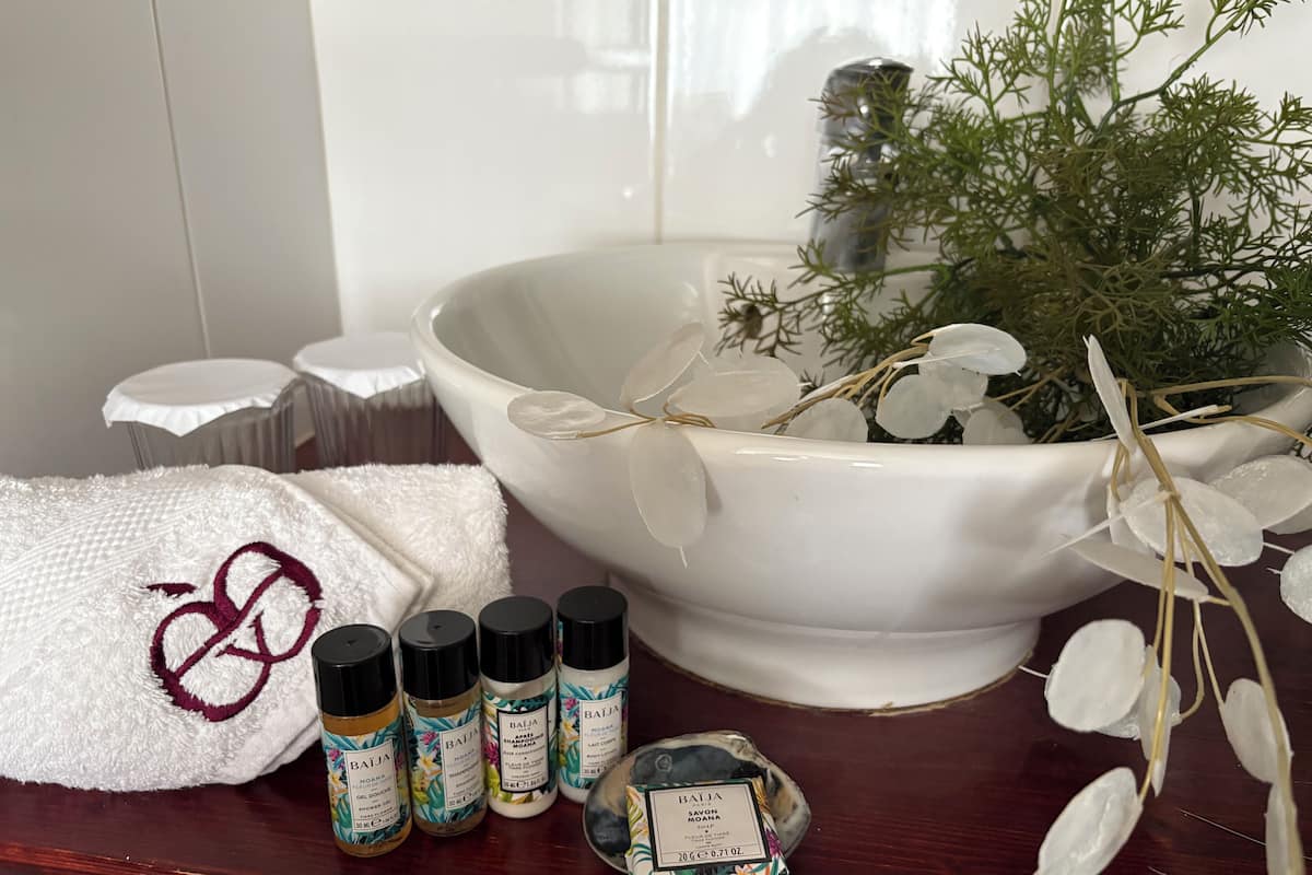 Classic Double Room, Balcony | Bathroom