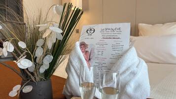 Classic Double Room, Balcony | Spa treatment | Sauna, hot tub, body treatments, body wraps, body scrubs, facials