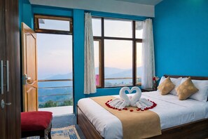 Deluxe Room, Balcony | Free WiFi - Mukhia Homestay (Takdah)