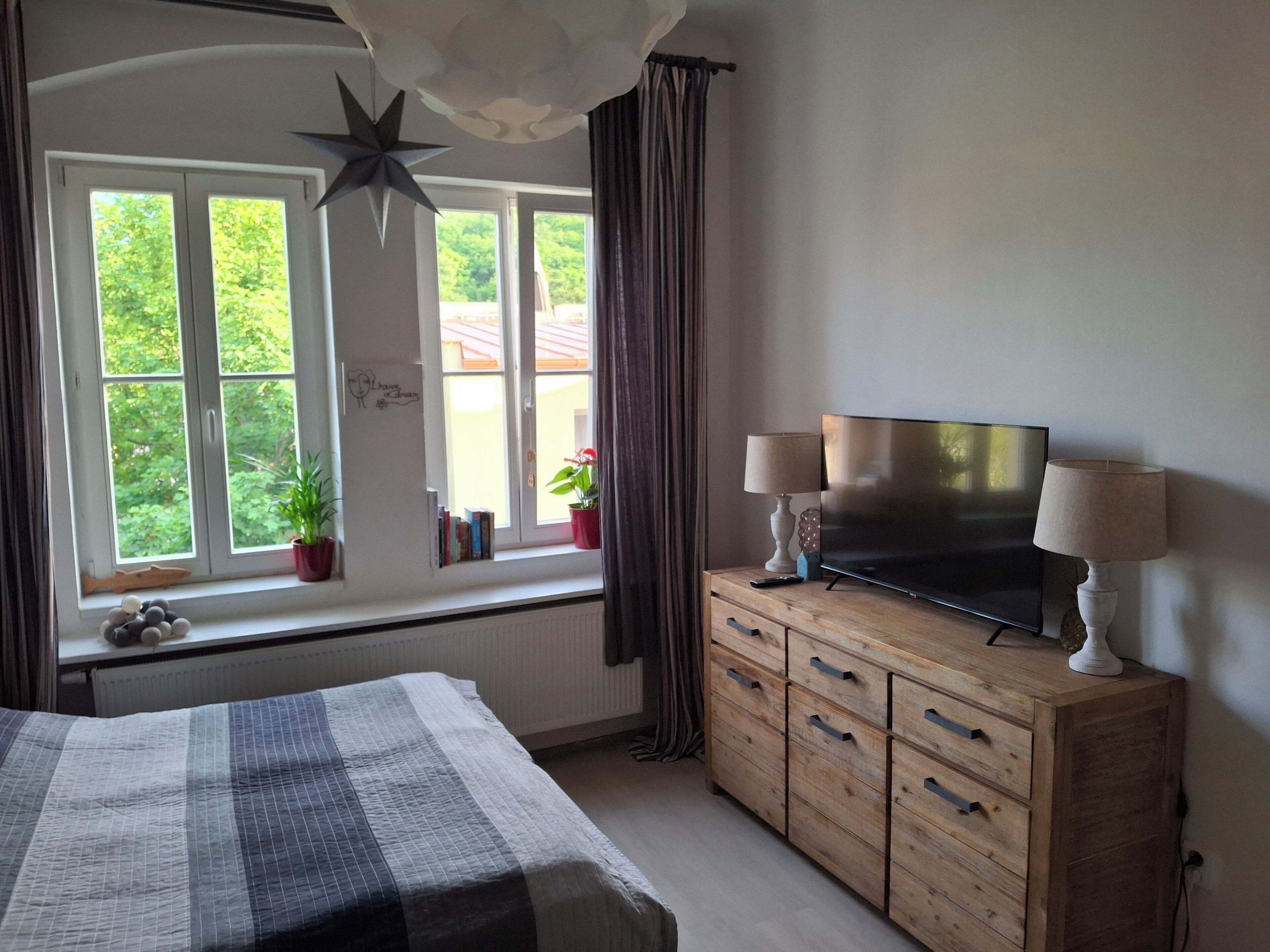 1 chambre, fer et planche à repasser, Wi-Fi, literie fournie