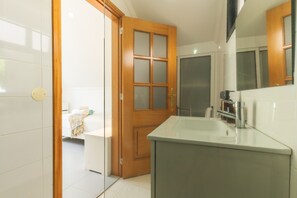 Bathroom - Villa Paixão by Atlantic Holiday (Machico)