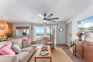 TV - Whose ready 4 Spring Break? ~ couples ~ oceanfront (Port St. Joe)