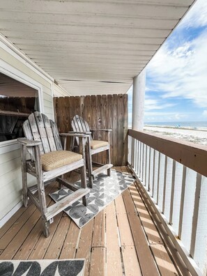 Terrace/patio - Oceanfront | Winter Rates |Couples (Port St. Joe)