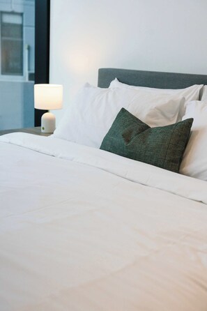 2 bedrooms, iron/ironing board, WiFi, bed sheets - ST Apartments by Arvia Living (Brisbane City)