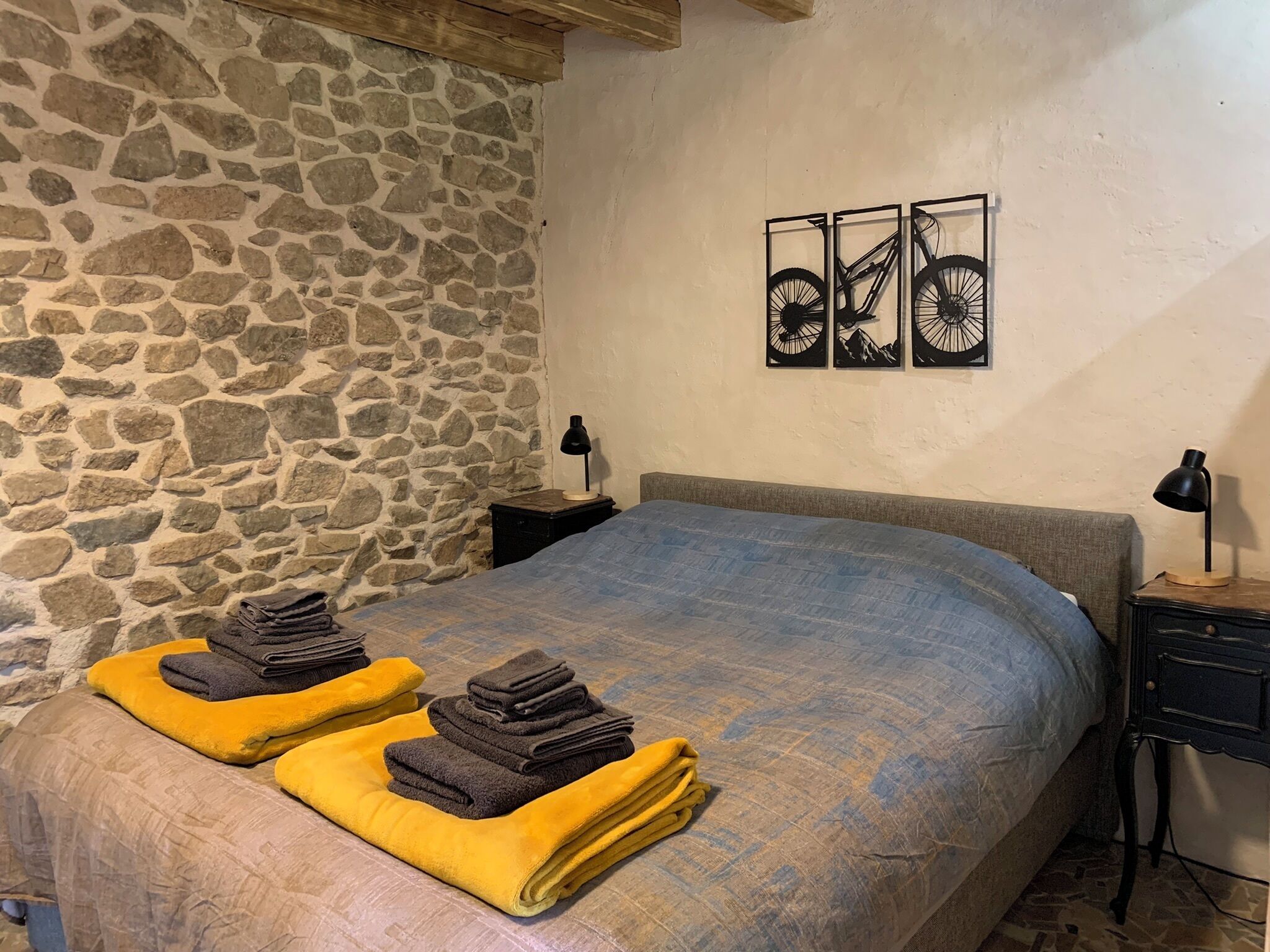 1 室のベッドルーム、WiFi、ベッドシーツ