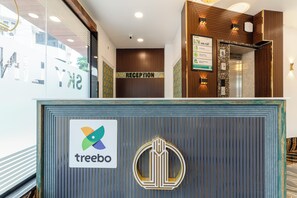 Reception - Treebo Skyline (Mangaluru)