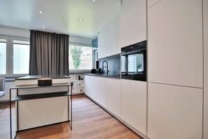Fridge, oven, stovetop, dishwasher - Domicile Strandallee 30 Apartment 8, Casa Bolz (Timmendorfer Strand)